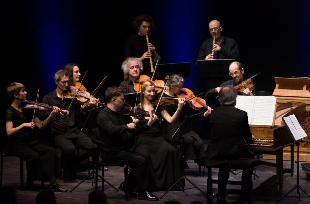 Concerto Copenhagen på scenen med deres instrumenter