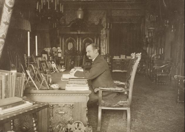 Frederik IX sitting at his desk