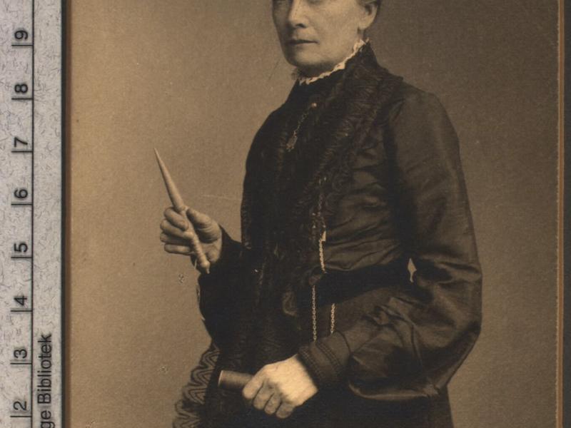 Maleren Elise Konstantin-Hansen.